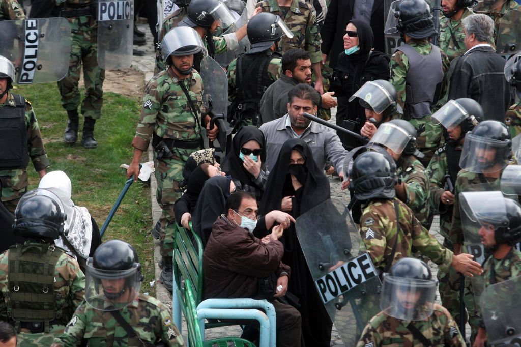 Med protesti aretirali 109 ljudi
