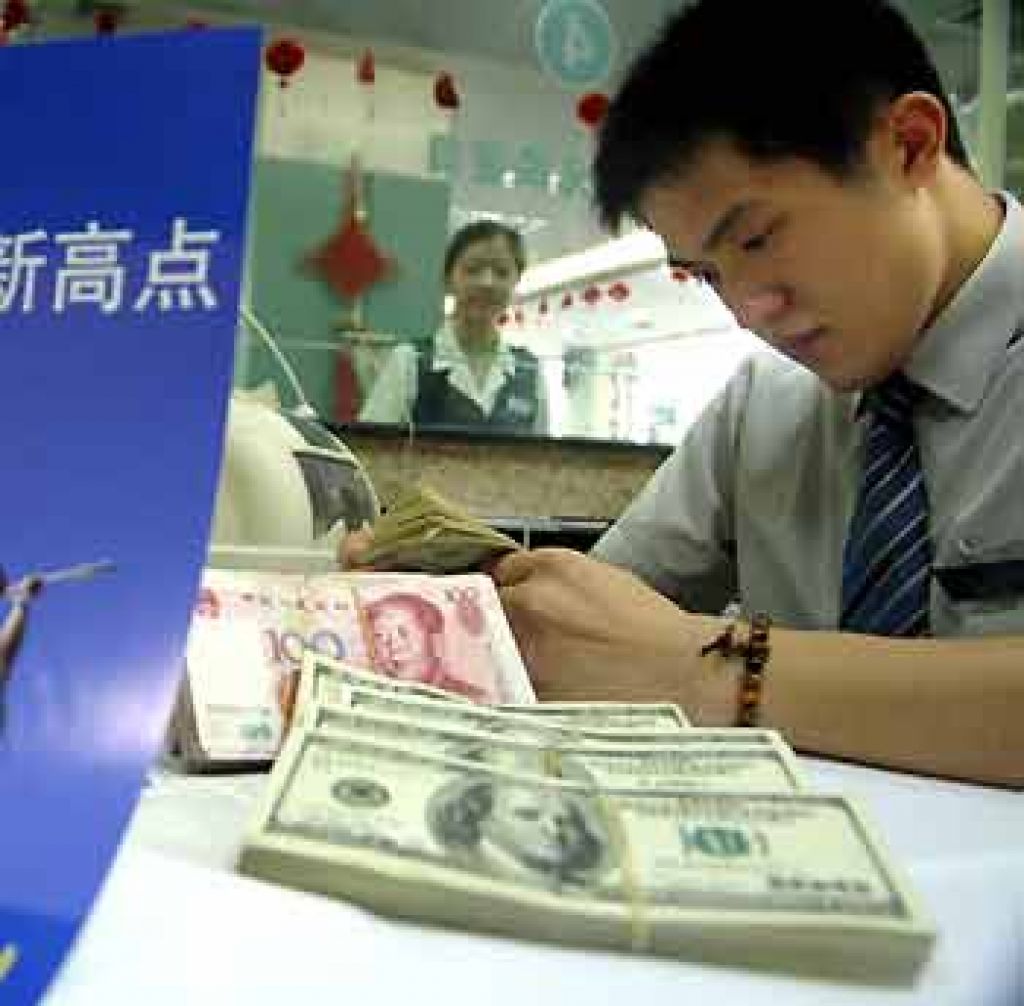 Kitajske težave z dolarjem