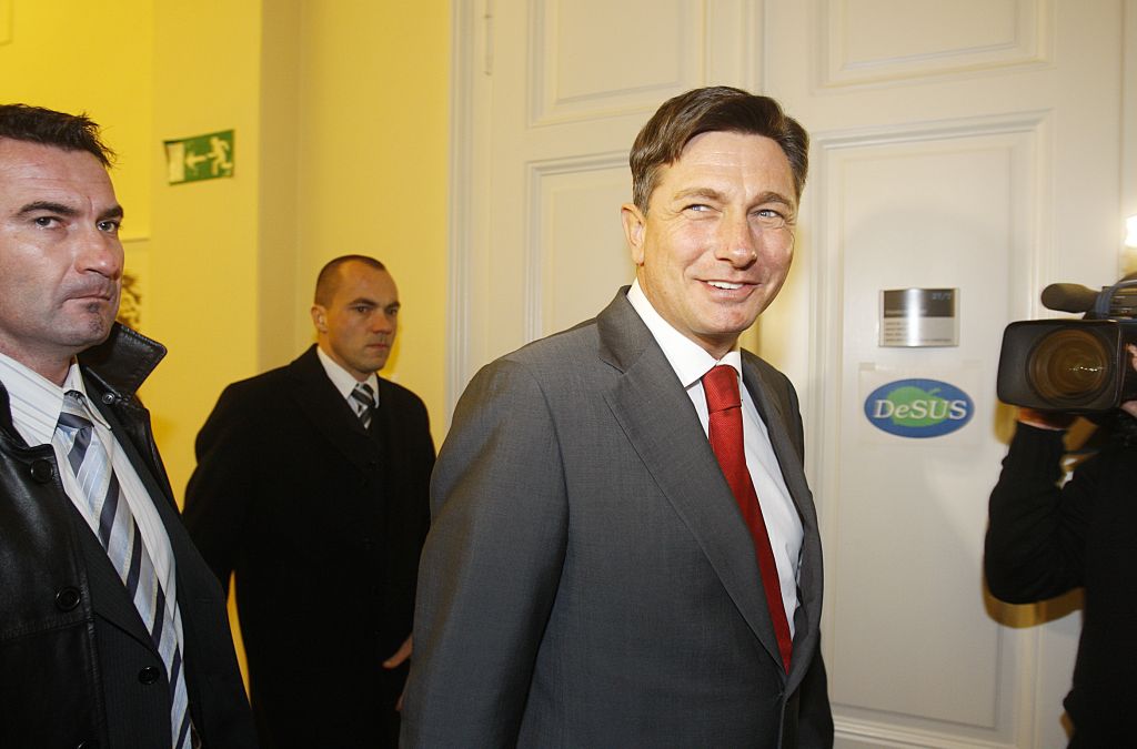 VIDEO: Pahor vložil predlog za razrešitev Erjavca