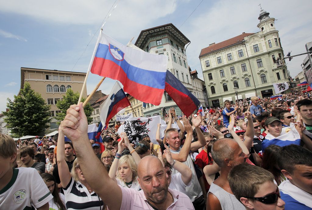 Za vlado referendumska bitka še ni izgubljena, večina Slovencev za reforme