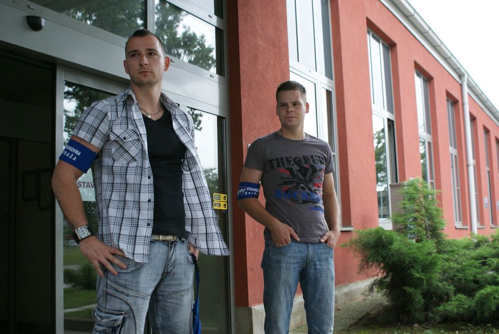 Delavci Tovarne vozil Maribor še vedno brez izplačil, o stečaju prihodnji teden
