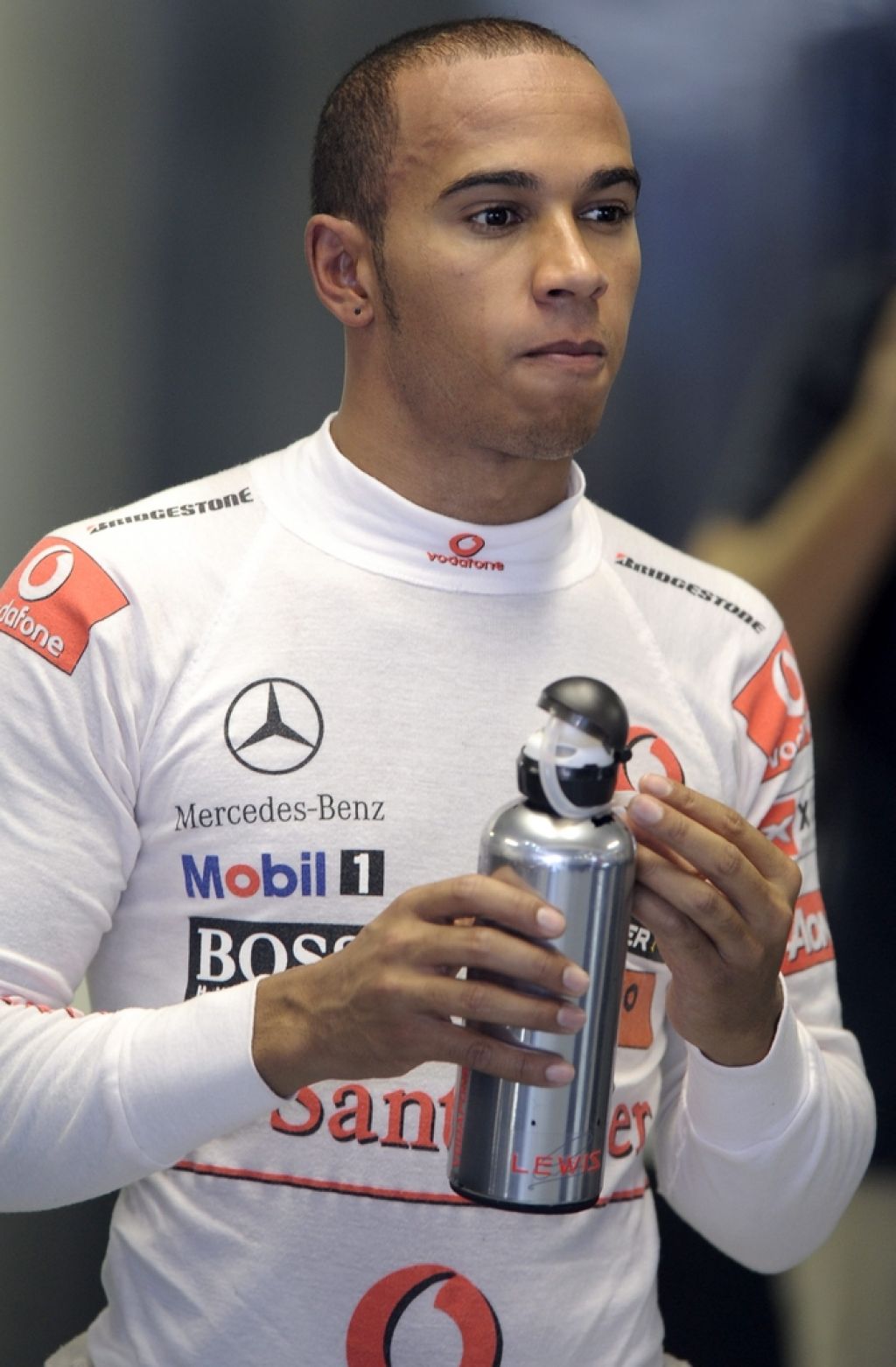 Alonso sabotiral Hamiltonov dirkalnik