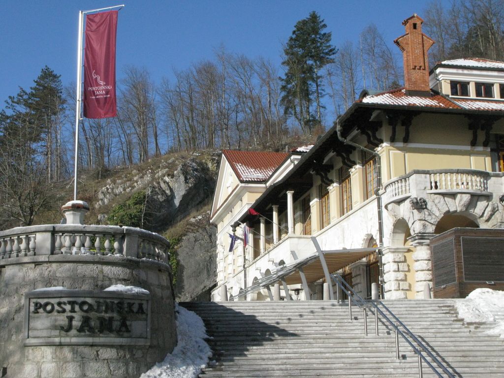 Turizem Kras V Novem Letu Postojnska Jama