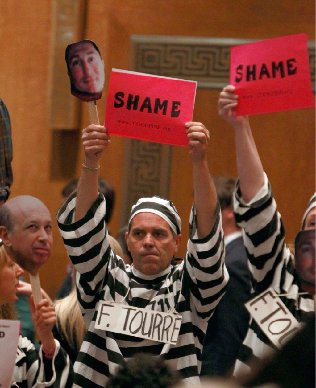 Preprodaja Facebookovih delnic