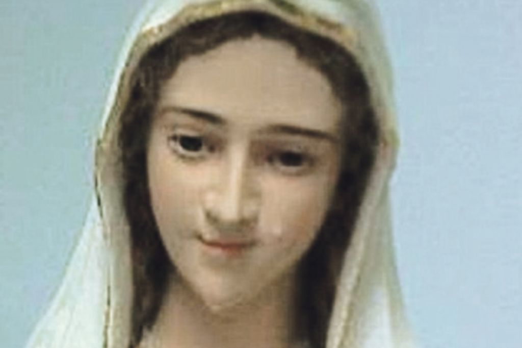 Devica Marija  toči solze