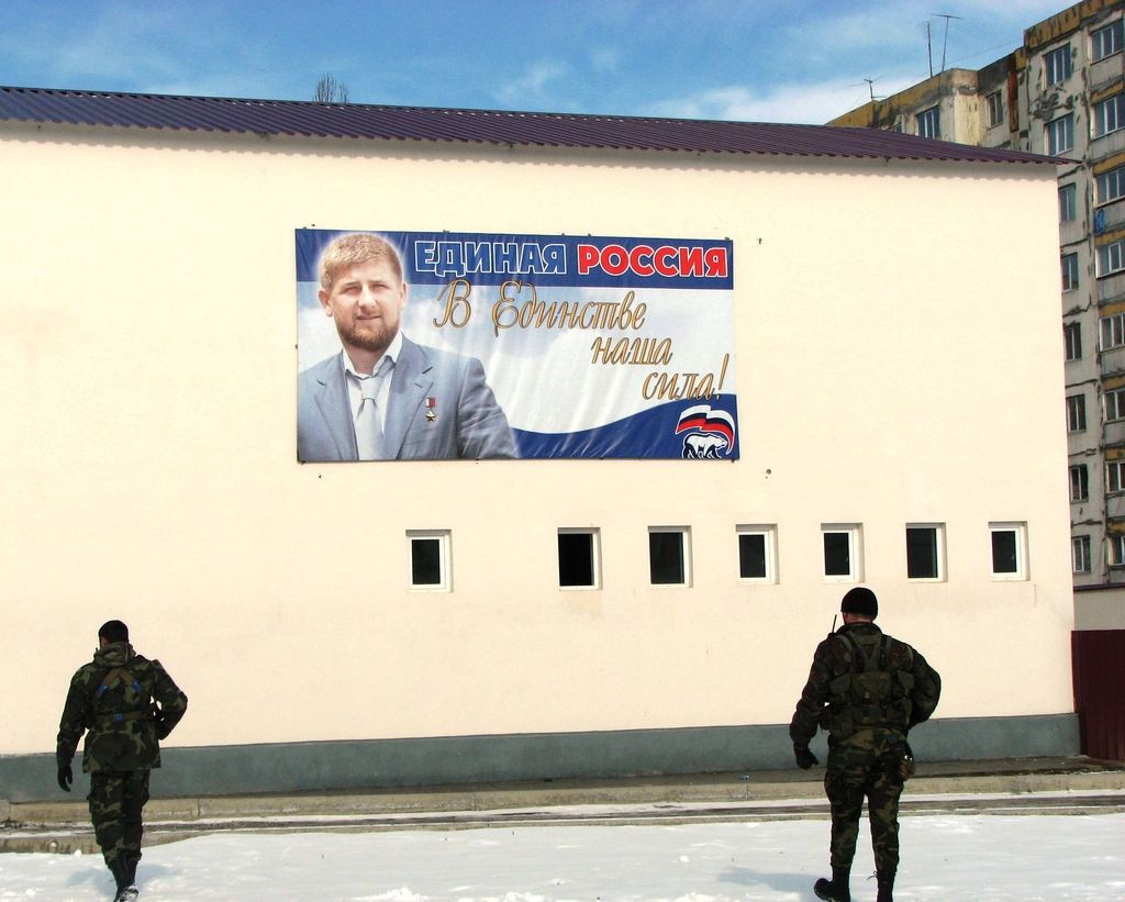 Medvedjev znova imenoval Kadirova na čelo Čečenije
