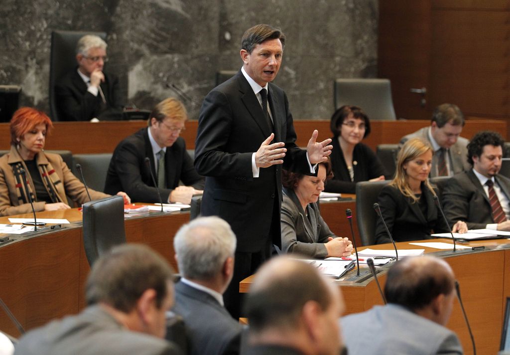 Pahor odgovarjal na vprašanja poslancev