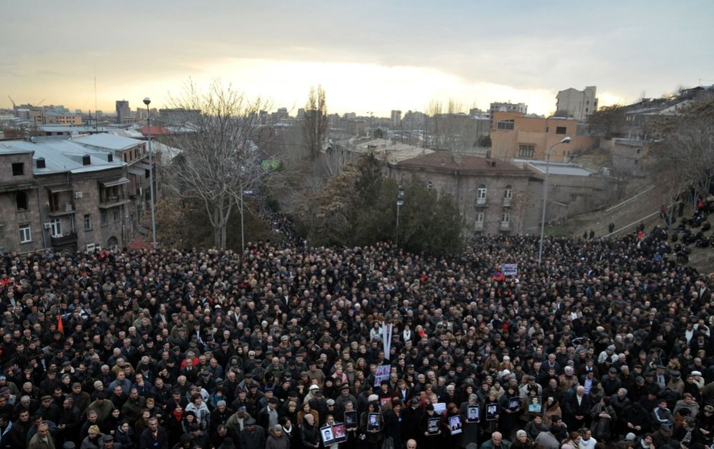 Protesti zajeli tudi armensko prestolnico