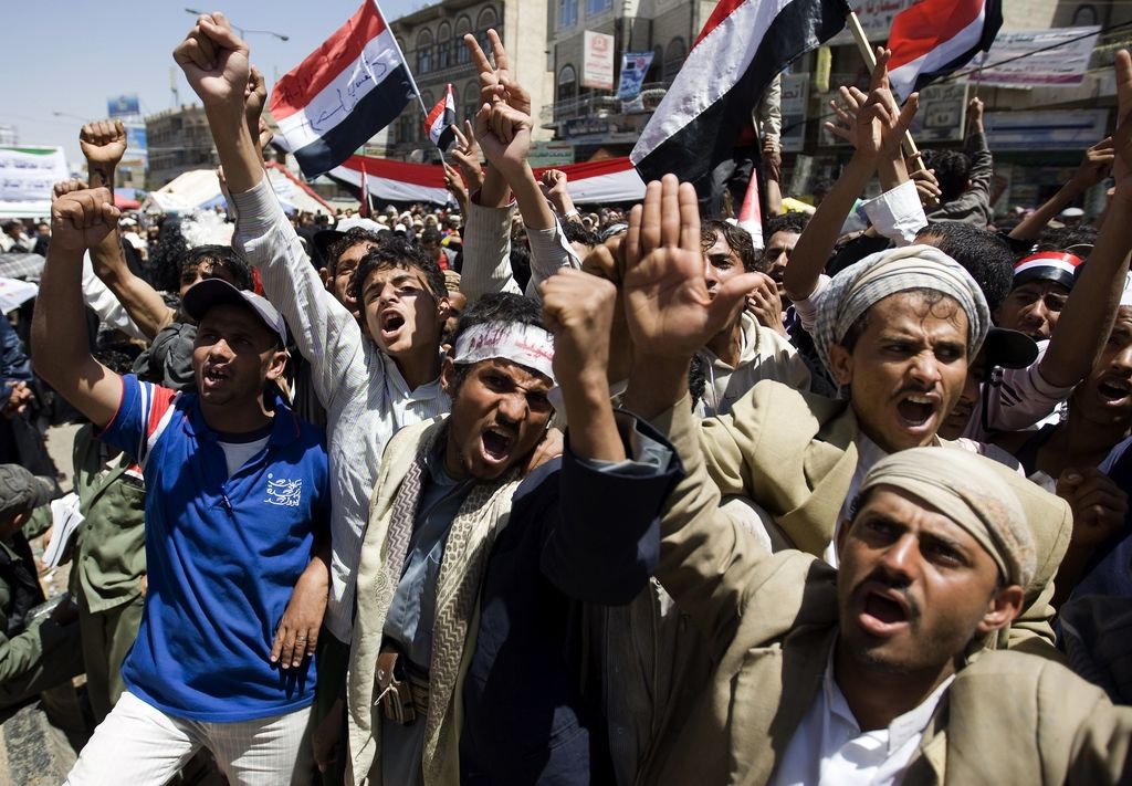 Jemenski policisti streljali na protestnike