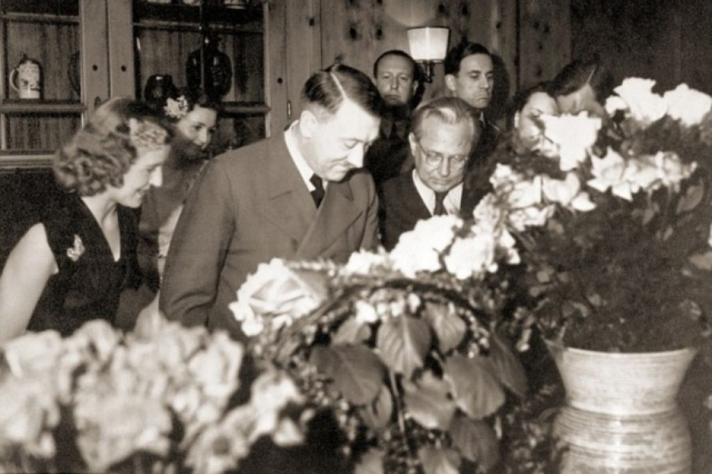 Vznemirljive fotografije Hitlerjeve ljubice