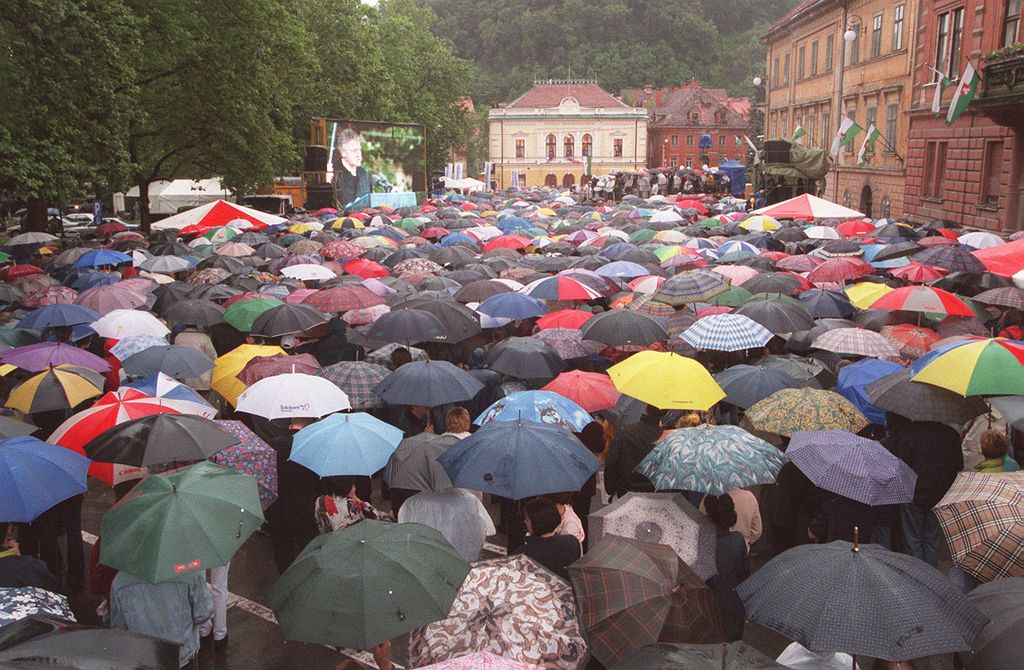 Slovenija v začetku leta s 2.050.189 prebivalci