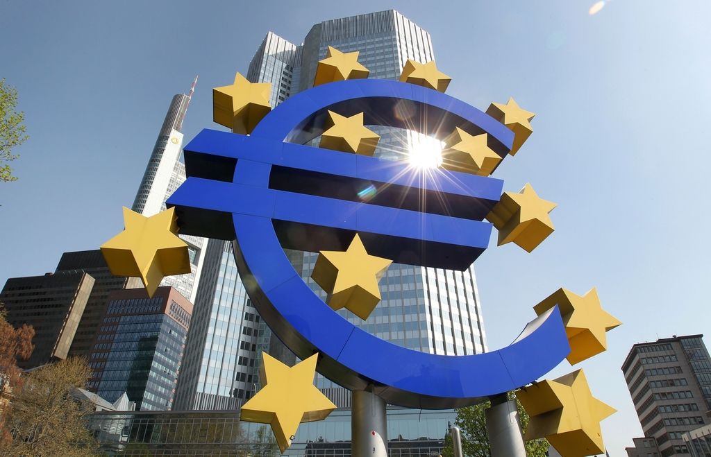 »ECB ne bo rešavala evra, ampak ga bodo politiki«