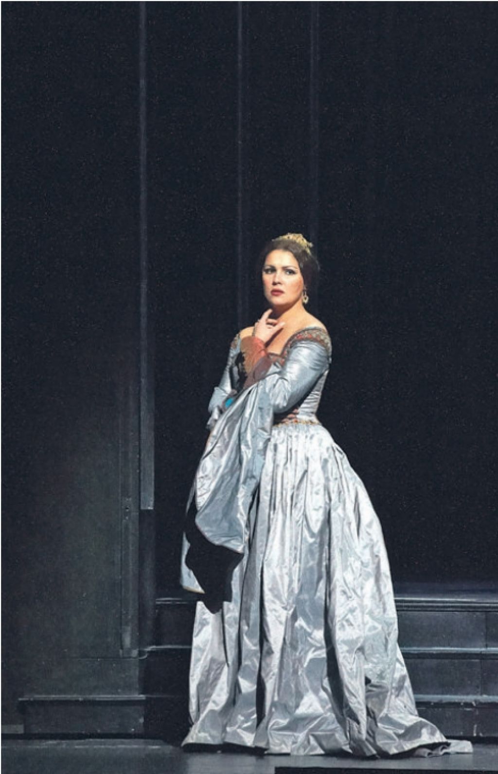 Operna sezona na Dunaju: Anna Netrebko in Elina Garanča kot politični ...