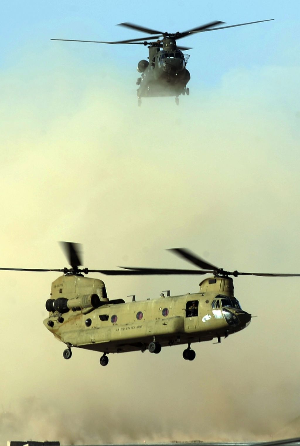 Afganistan: 31 ameriških vojakov umrlo v strmoglavljenju helikopterja