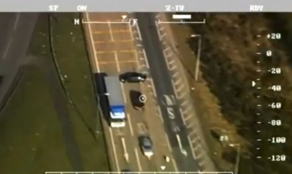 Dirka: pred policijo bežal (tudi) v nasprotno smer