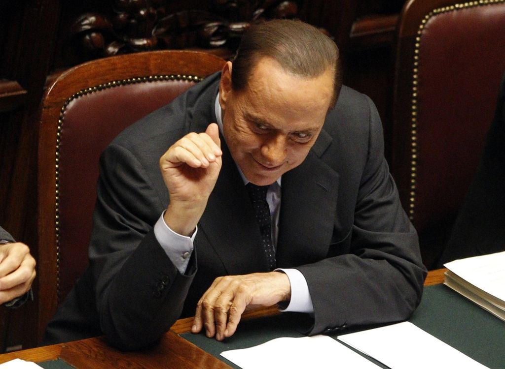 Ima Berlusconi  še večino v parlamentu?