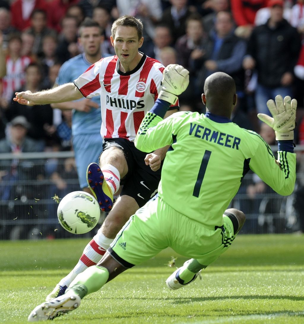 Tim strelec med PSV in Ajaxom