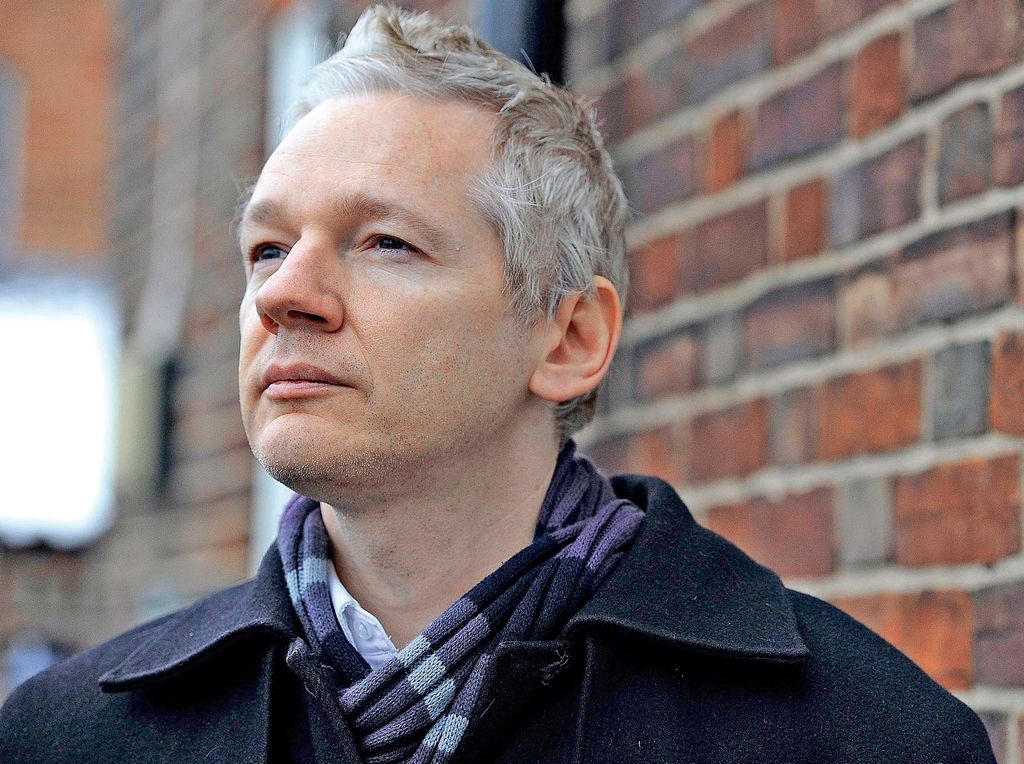 Assange izgubil: izročili ga bodo Švedski