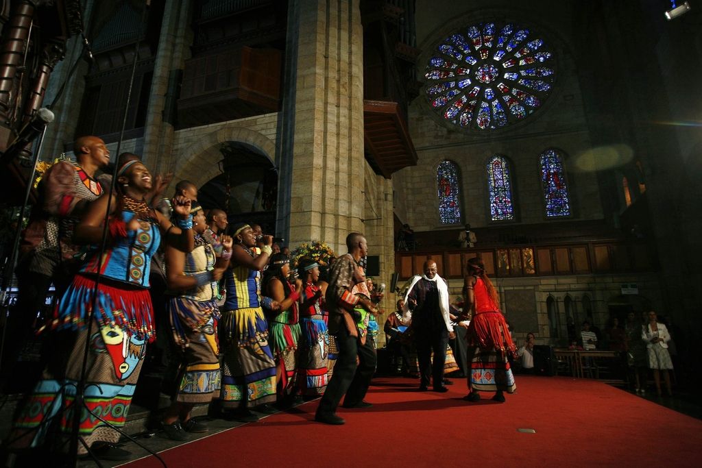 Desmond Tutu praznuje 80. rojstni dan: &scaron;e slab&scaron;e kot med apartheidom?