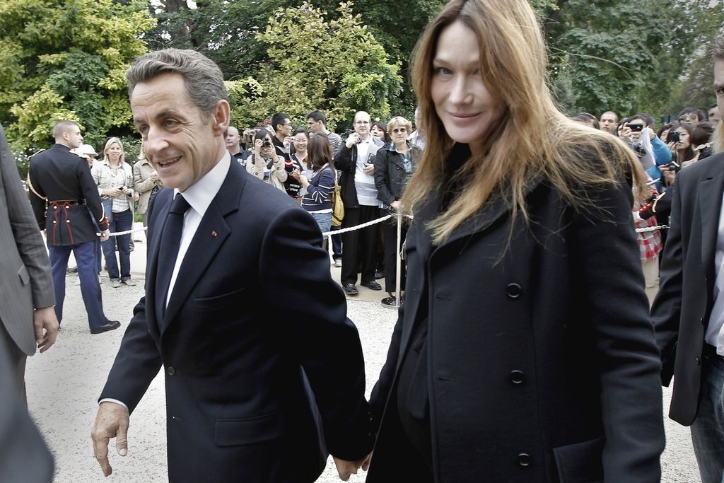 Carla Bruni (43) rodila hčerko