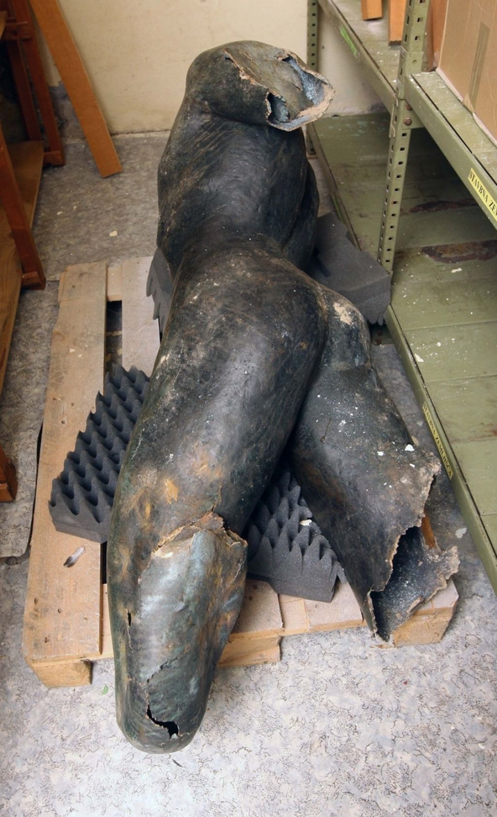 Policija prijela tatova, ki sta z Žal ukradla kip umirajočega talca