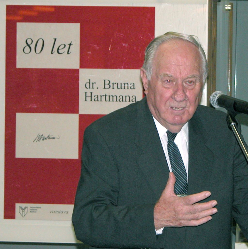 Umrl je knjižničar Bruno Hartman