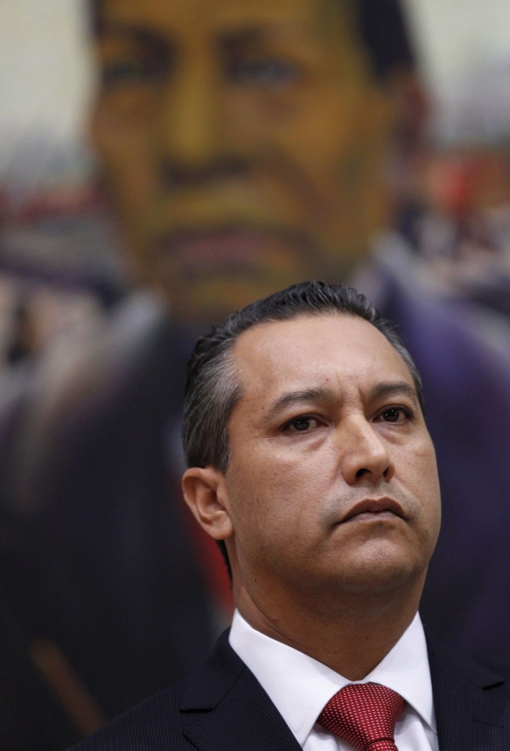 V strmoglavljenju helikopterja umrl že drugi mehiški notranji minister