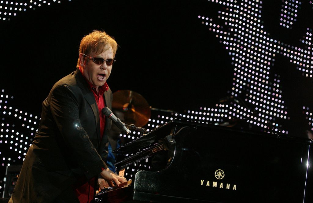 S koncerta Eltona Johna: samo slavne Nikite ni bilo