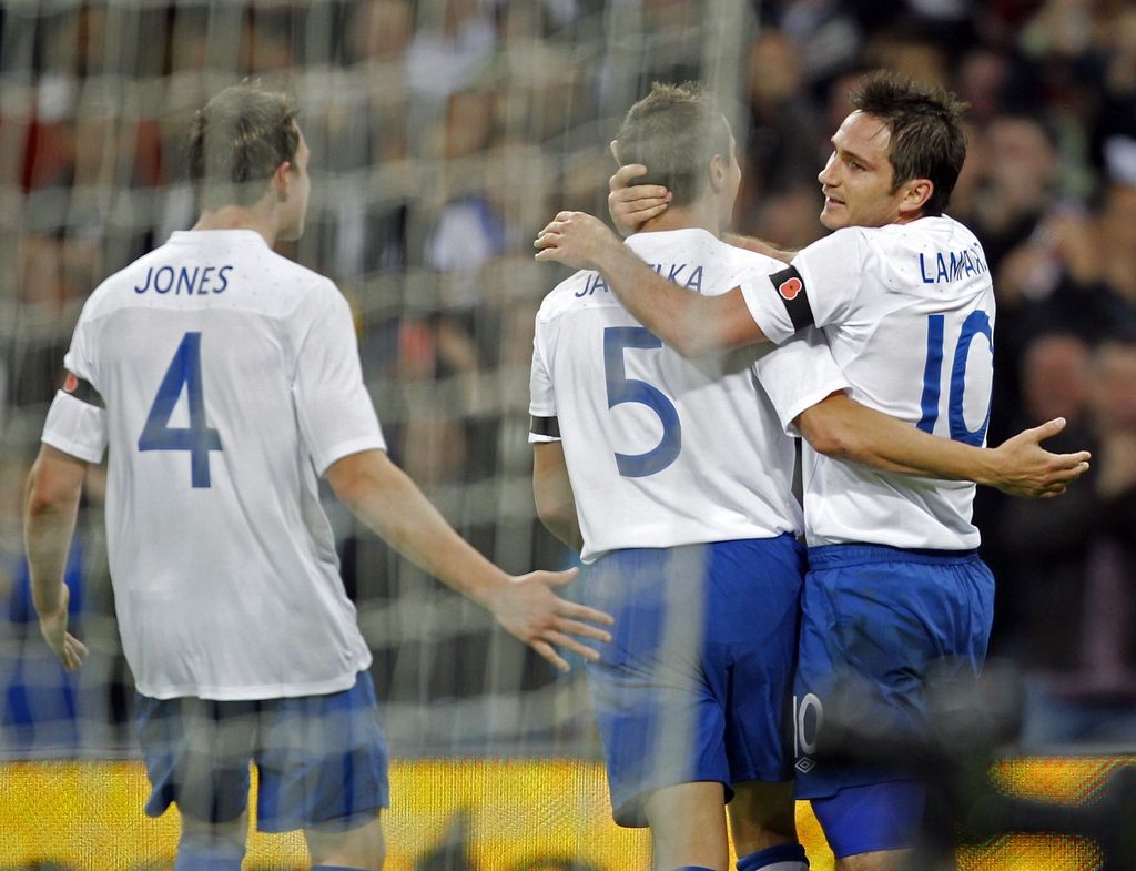 Lampard za prijateljsko zmago Angležev nad Španci