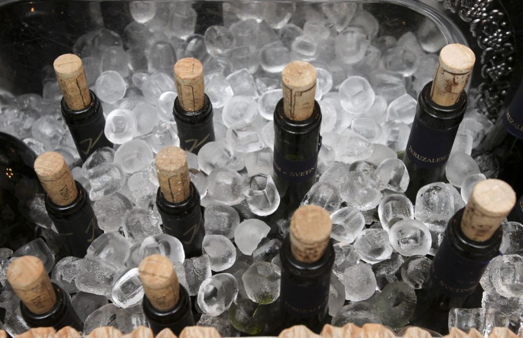 Povprečni Slovenec letno spije okoli 13 litrov vina