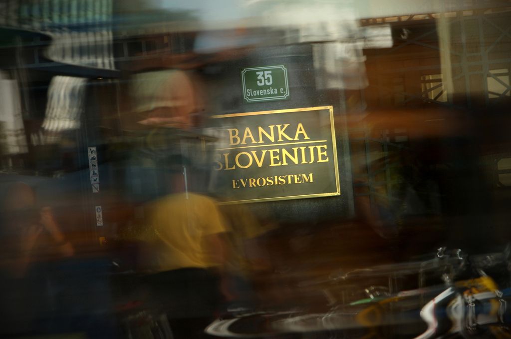IMF Slovenijo poziva k izboljšanju upravljanja v bankah v državni lasti