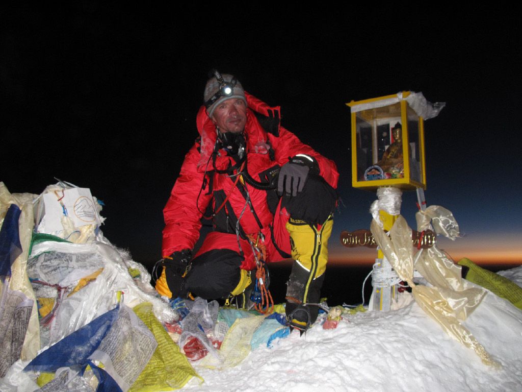 Slovenci na Everestu: nezemeljsko lepo – kot da vrh sega v vesolje