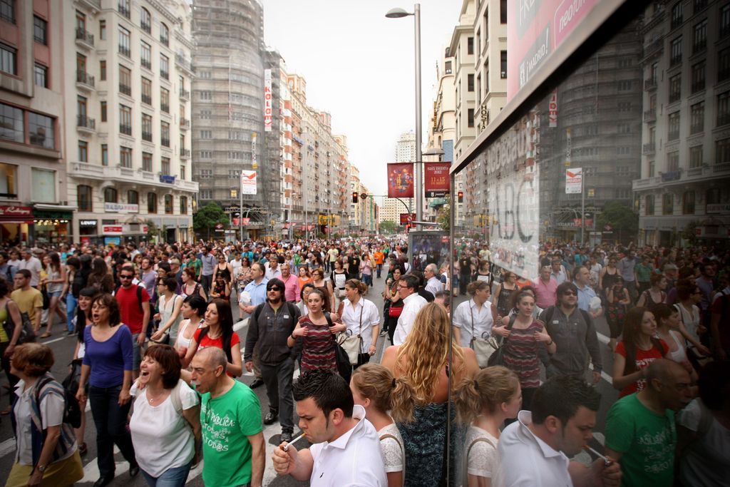 Več sto tisoč Špancev zasedlo glavne mestne trge