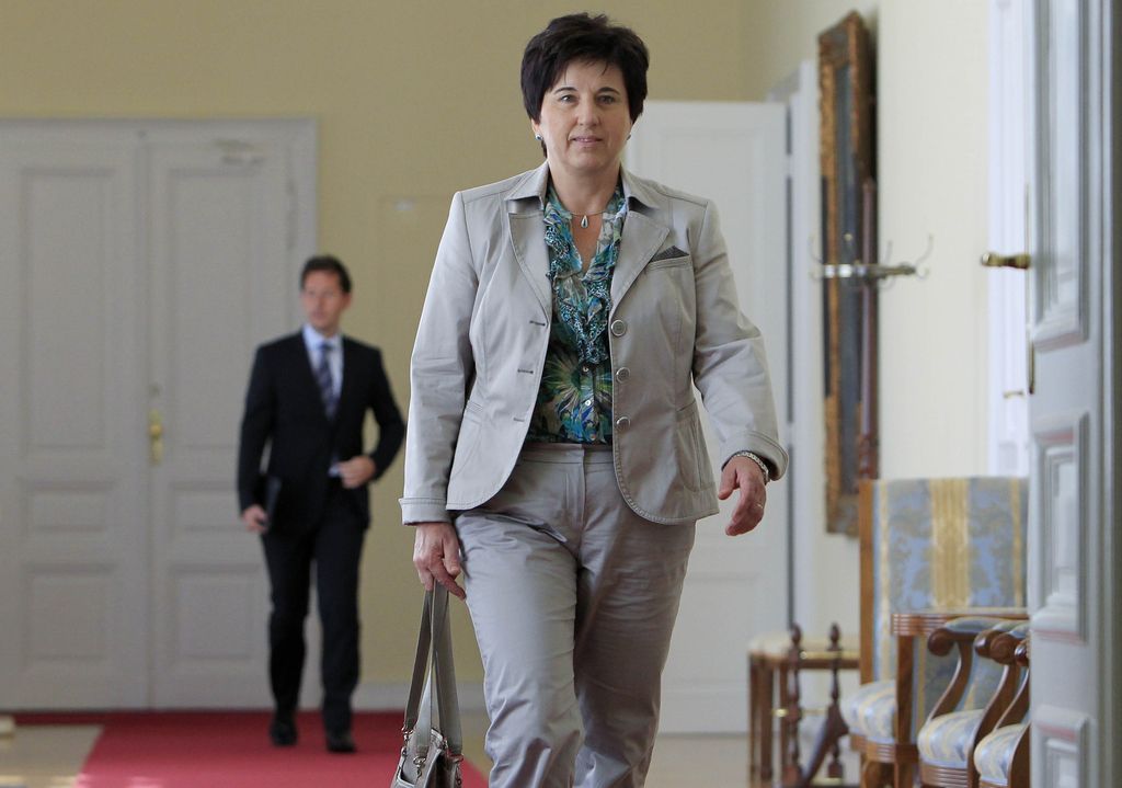 Janša: O vnosu zlatega pravila v ustavo pred počitnicami