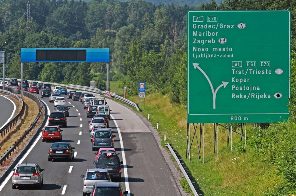 Gost promet na slovenskih, hrvaških in avstrijskih cestah