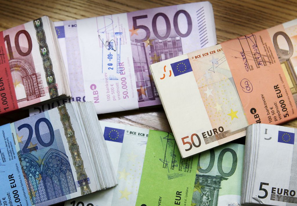 Prispevek Slovenije v ESM bi znašal 3 milijarde  €