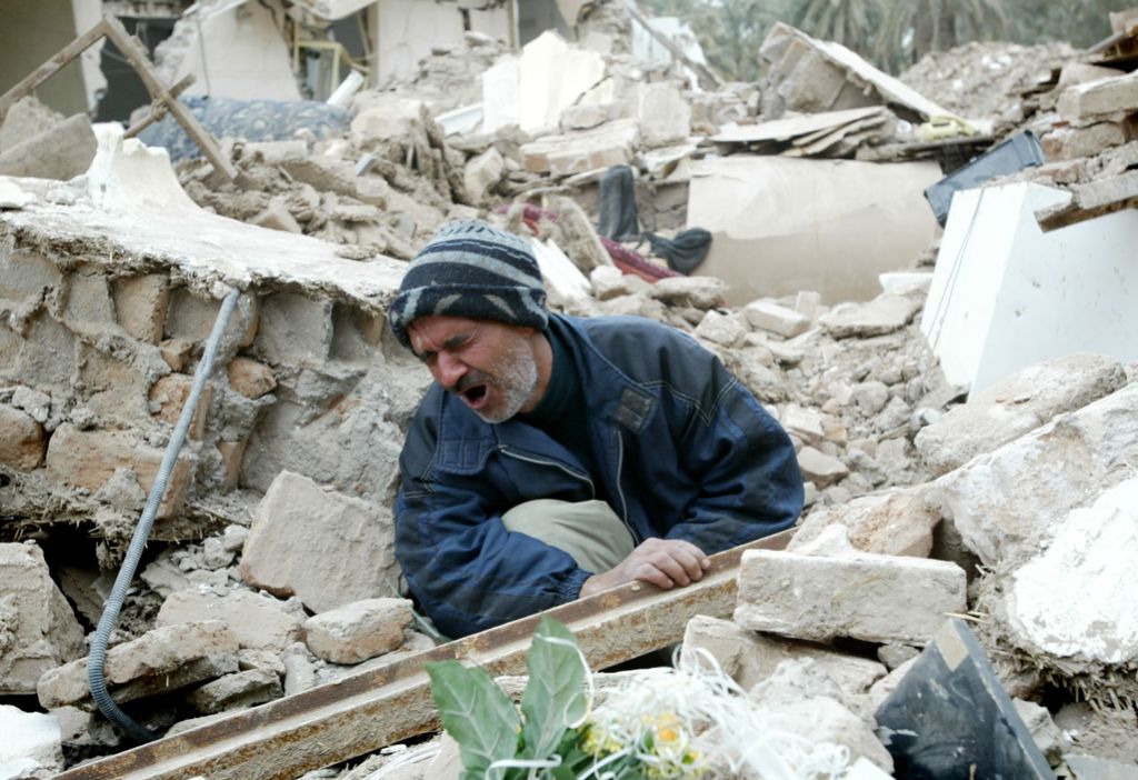 Žrtev potresov v Iranu vse več, mrtvih že prek 180