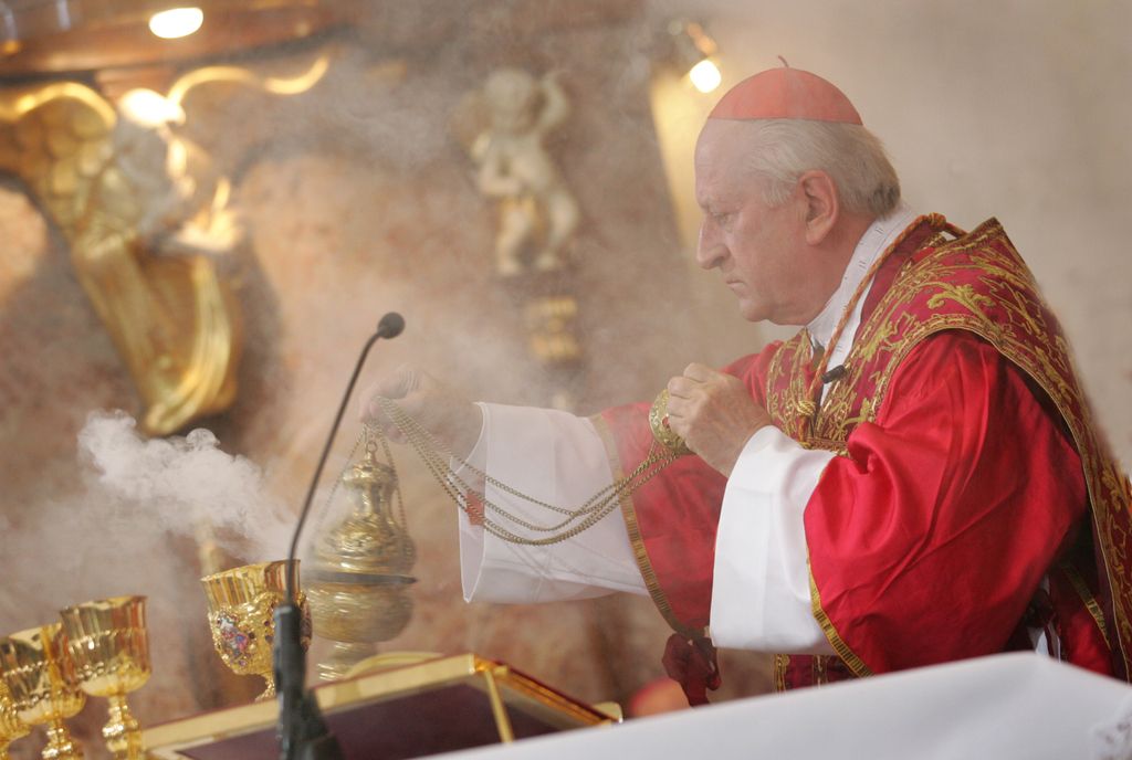 »Potratni kardinal Rode žalil papeža kot še nihče«