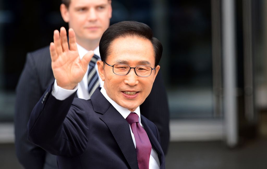 Zaupnik južnokorejskega predsednika v zapor zaradi korupcije