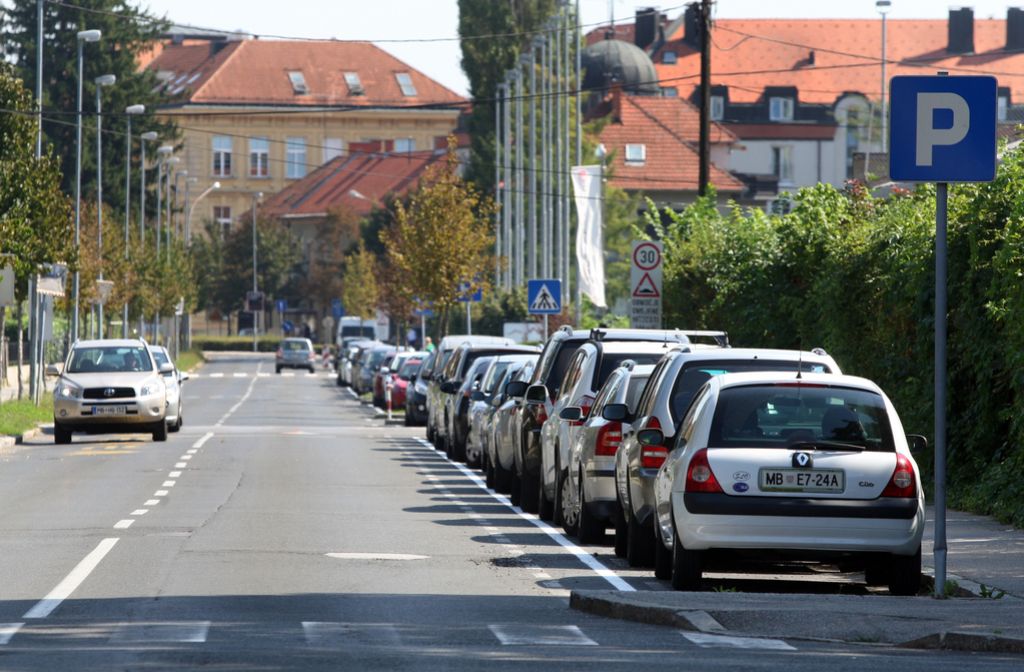 Širitev parkirnih con v Mariboru