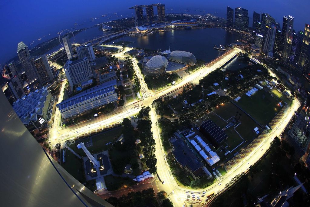 F1: Konec tedna nočna dirka v Singapurju