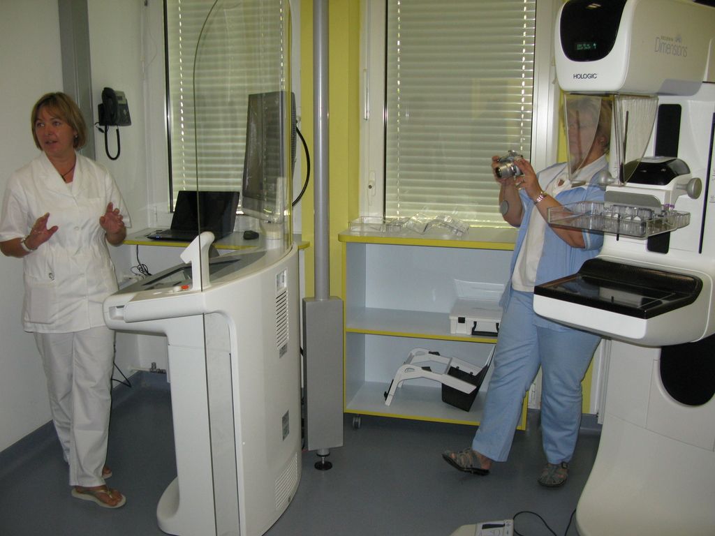 Bolnišnica Trbovlje dobila sodobni mamograf