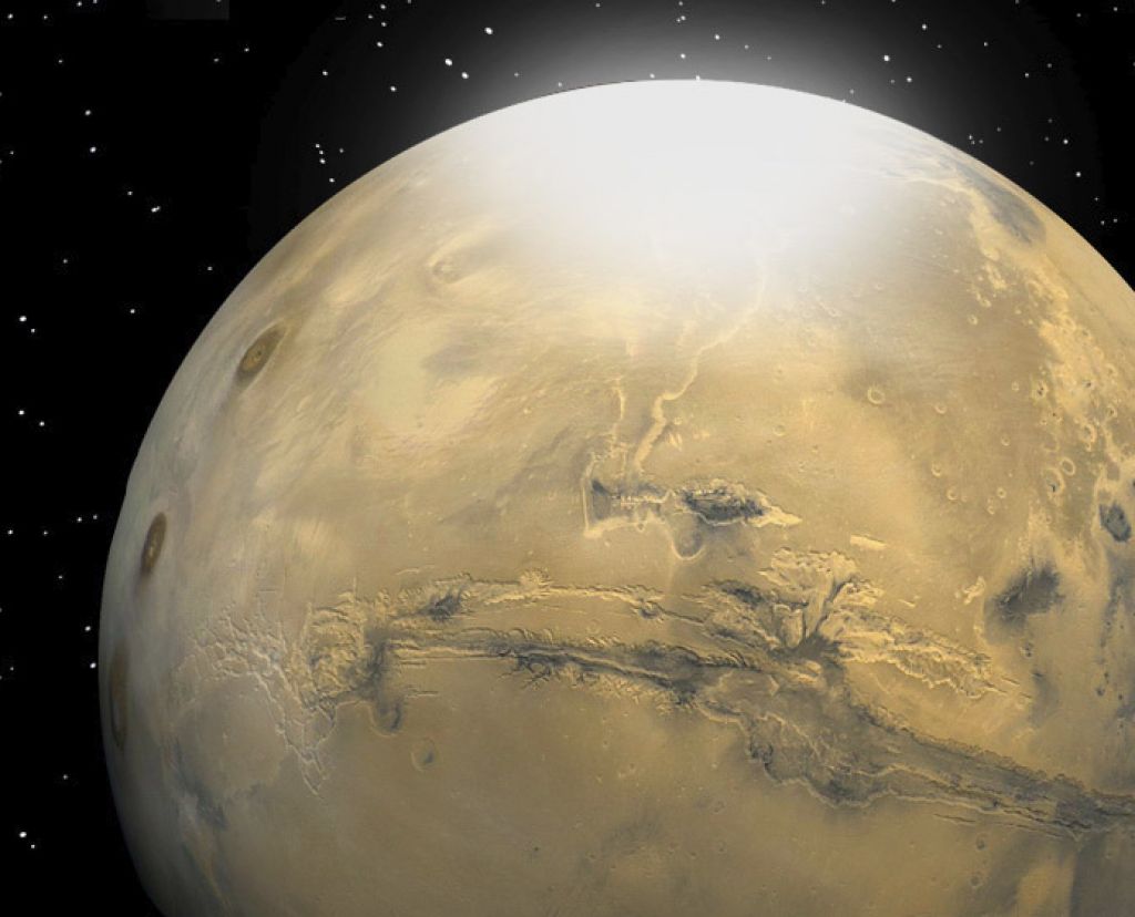 Na Marsu opazili snežinke – iz ogljikovega dioksida