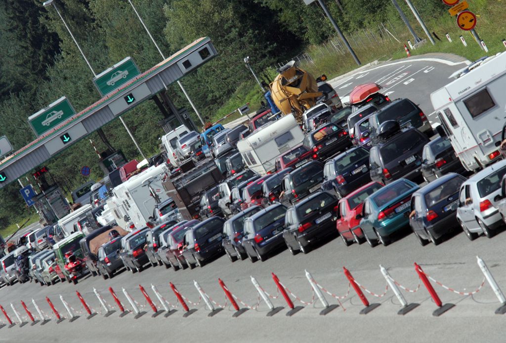 Slovenija s cestninami zasluži več kot Hrvaška
