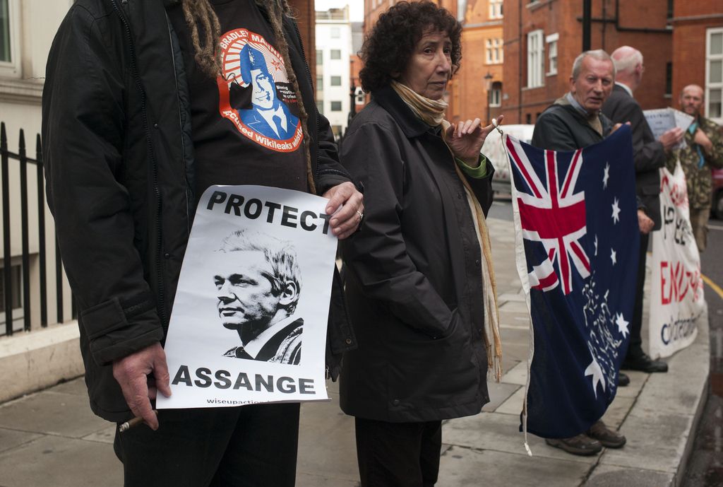AI: Švedska naj zagotovi, da Assangea ne bo izročila ZDA