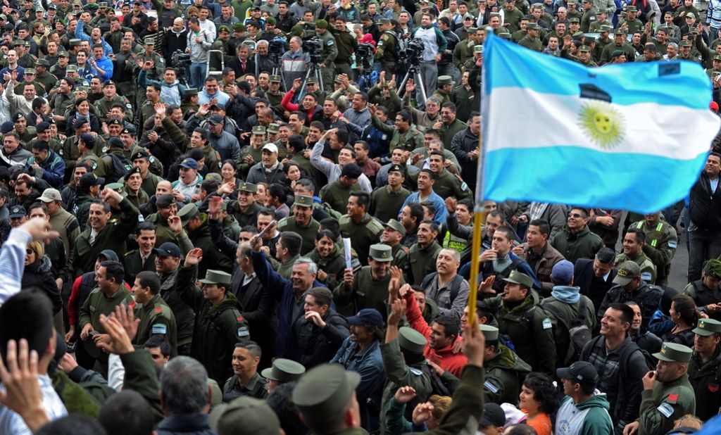Argentinski vojaki in policisti nočejo nižjih plač