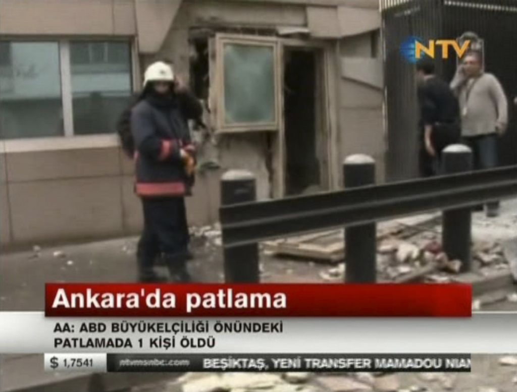 Pred ameriškim veleposlaništvom v Turčiji odjeknila eksplozija