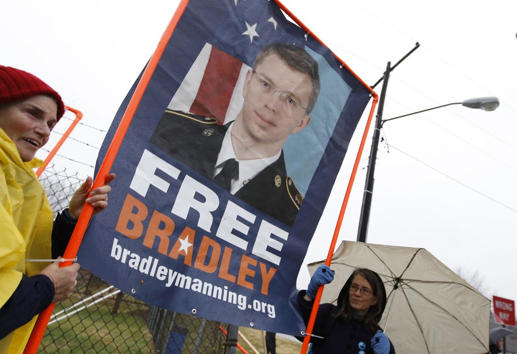 Manning: Hotel sem spodbuditi javno razpravo o ameriških vojnah