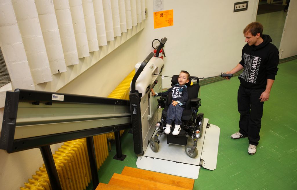 Občina postavlja mrežo šol za učence invalide