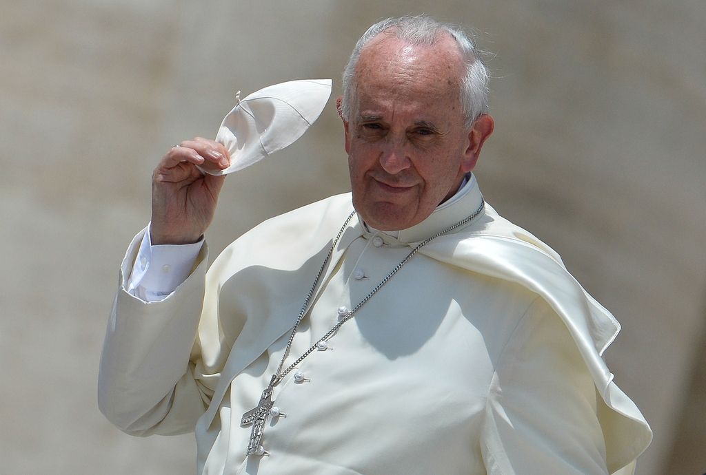 Papež zamenjal vplivnega državnega tajnika